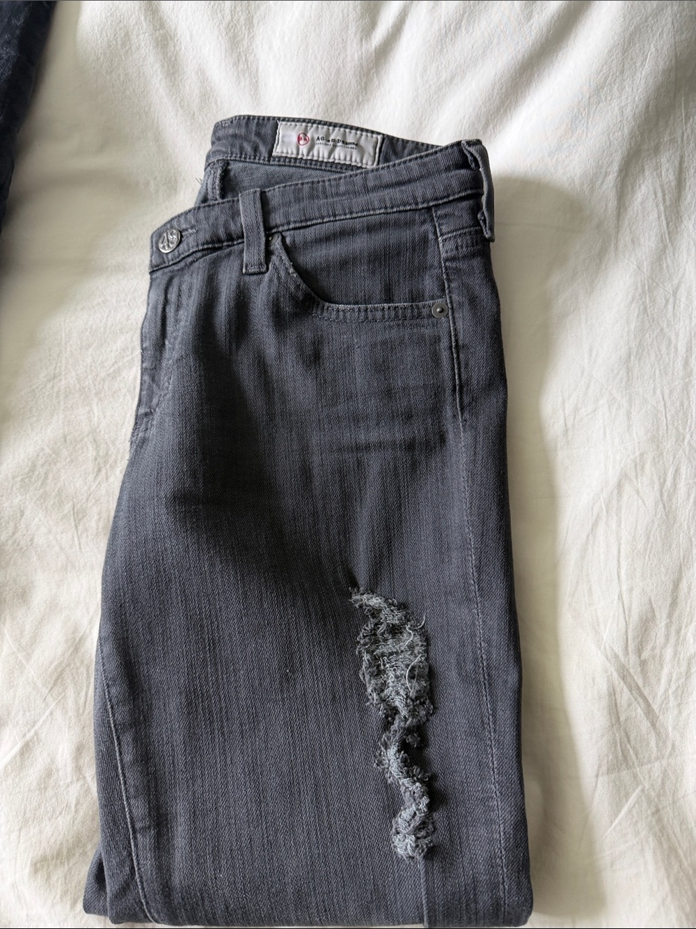 Women’s  Charcoal stilt crop Jean
